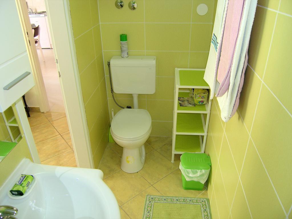 Apartman Vera Krk Town Buitenkant foto
