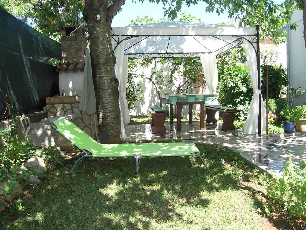 Apartman Vera Krk Town Buitenkant foto